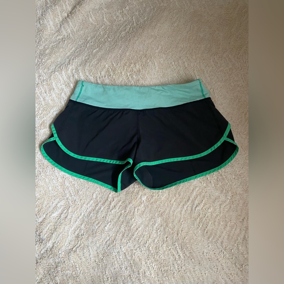 LULULEMON Shorts. - Picture 2 of 4